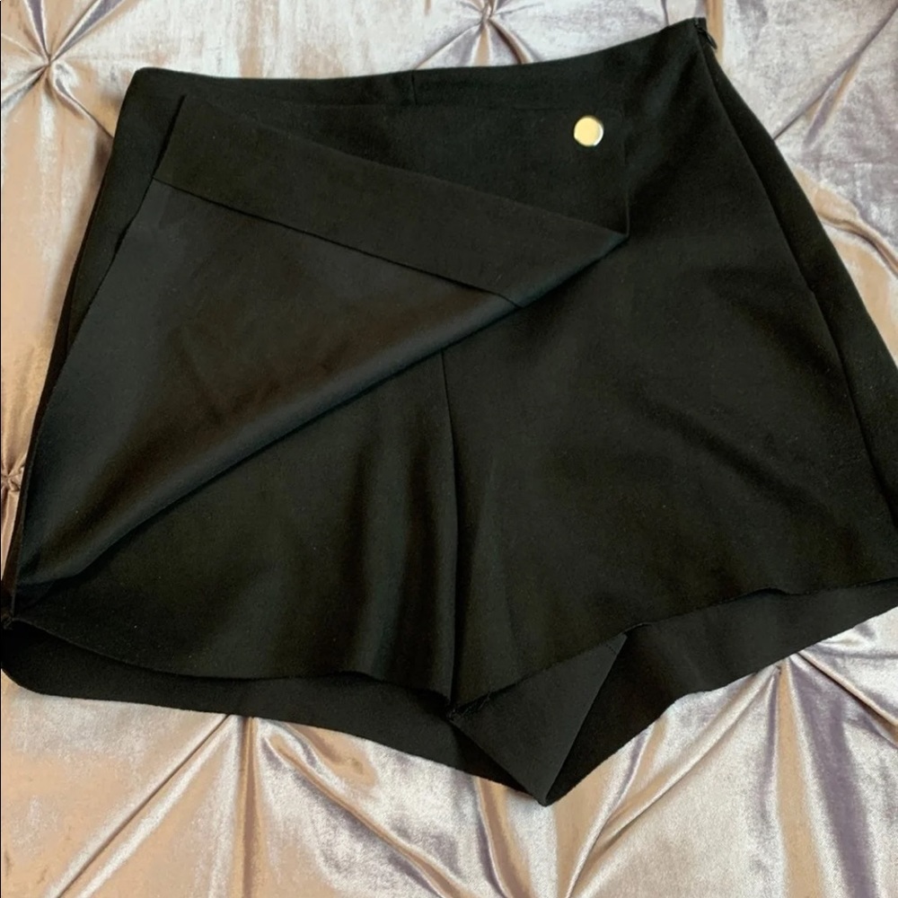 ZARA Shorts - Picture 4 of 5